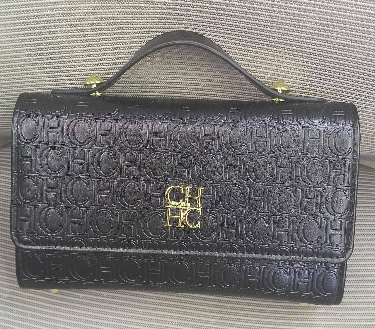 Mix Bags
23cm
80 dhs🇦🇪 
with box 
🎁🎁🎁
Zain16
♥️♥️♥️