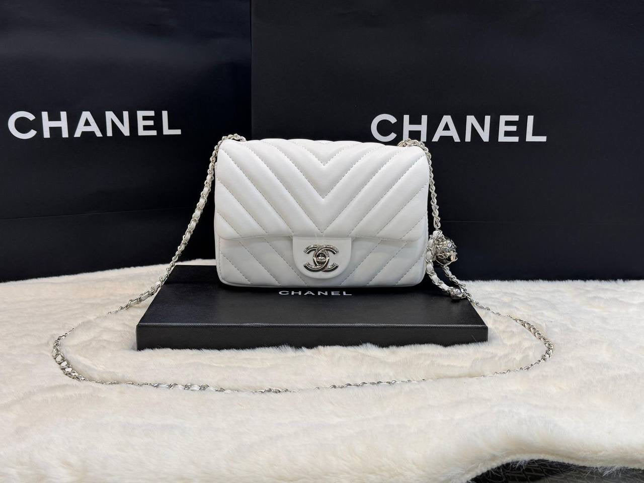 ᴍɪɴɪ Chanel sɪʟᴠᴇʀ ʜᴀʀᴅᴡᴀʀᴇ
ᴡɪᴛʜ ʙᴏx
🎁🎁🎁
ᴄᴀʟғsᴋɪɴ ᴍᴀᴛᴇʀɪᴀʟ
sɪᴢᴇ:20ᴄᴍ
80 dhs🇦🇪
Zain56
♥️♥️♥️