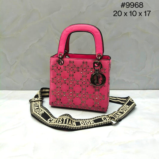 CHRISTIAN LADY DIOR
sɪᴢᴇ : 20 cm
65 dhs🇦🇪
Zain31
♥️♥️♥️