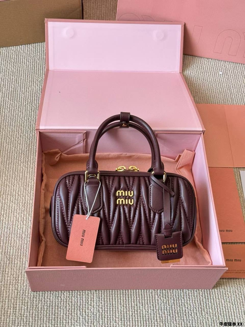 Miu Miu Master 
270 dhs🇦🇪
22 CM
Zain141
♥️♥️♥️