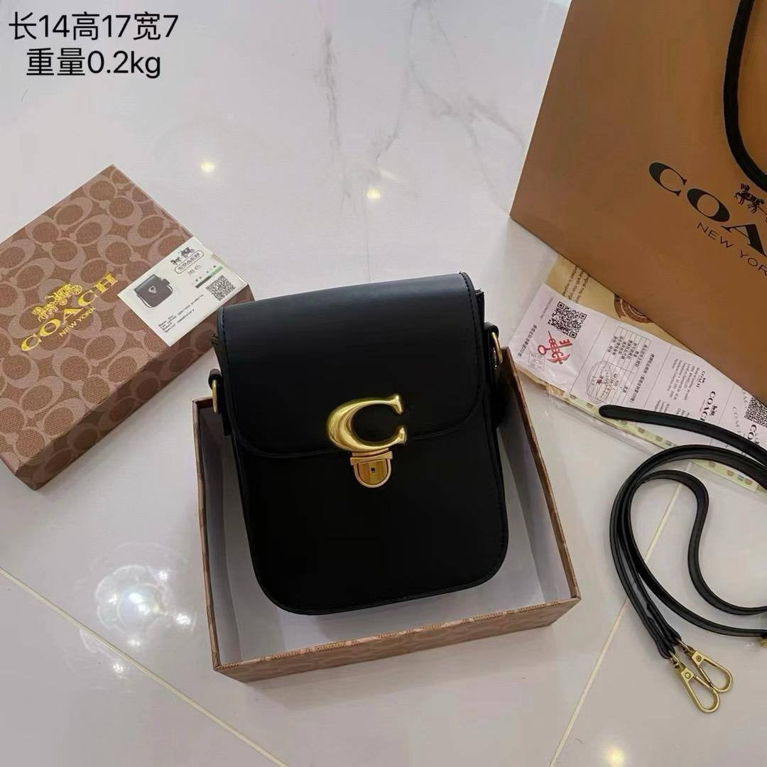 Coach
Phone bag 
With box 
🎁🎁🎁
60 dhs🇦🇪
Zain17
♥️♥️♥️