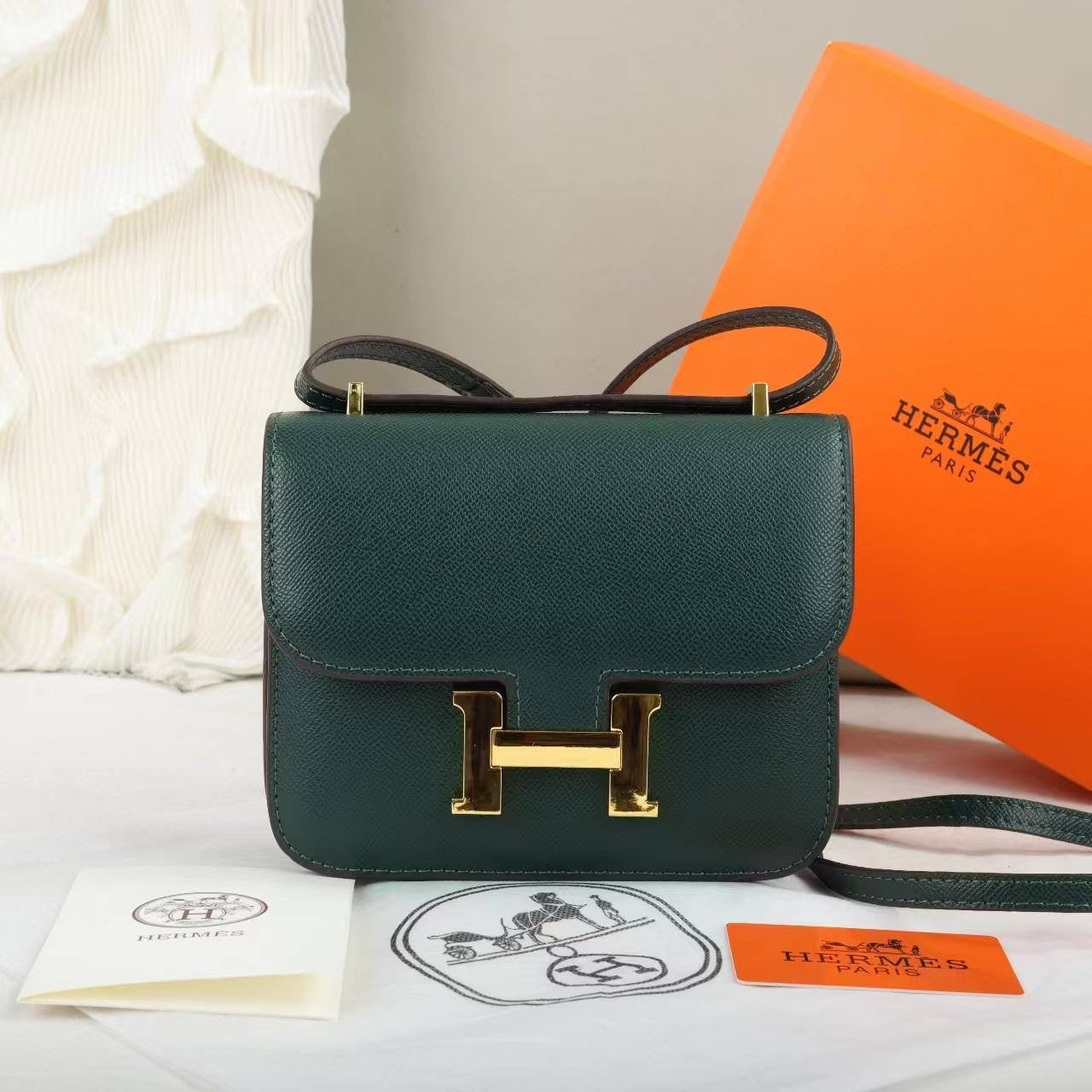 Hermes
with box 
🎁🎁🎁
105 dhs🇦🇪
Zain143
♥️♥️♥️