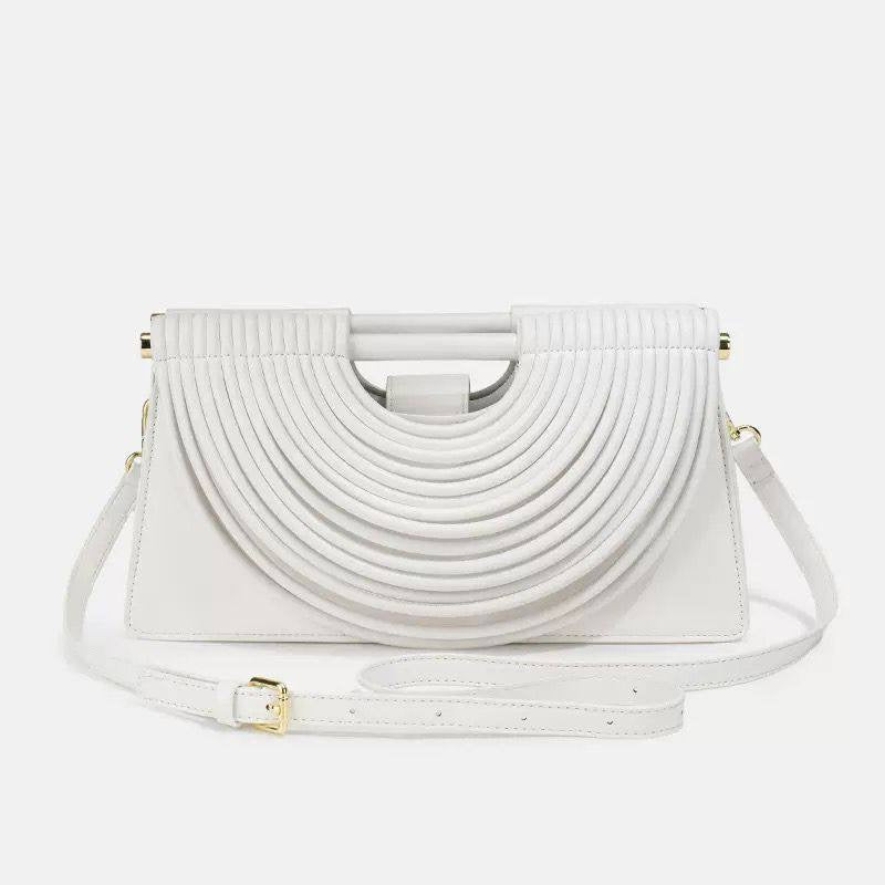 BOTTEGA 
NEW CAME GOOD QUALITY 
120 dhs🇦🇪
Zain39
♥️♥️♥️