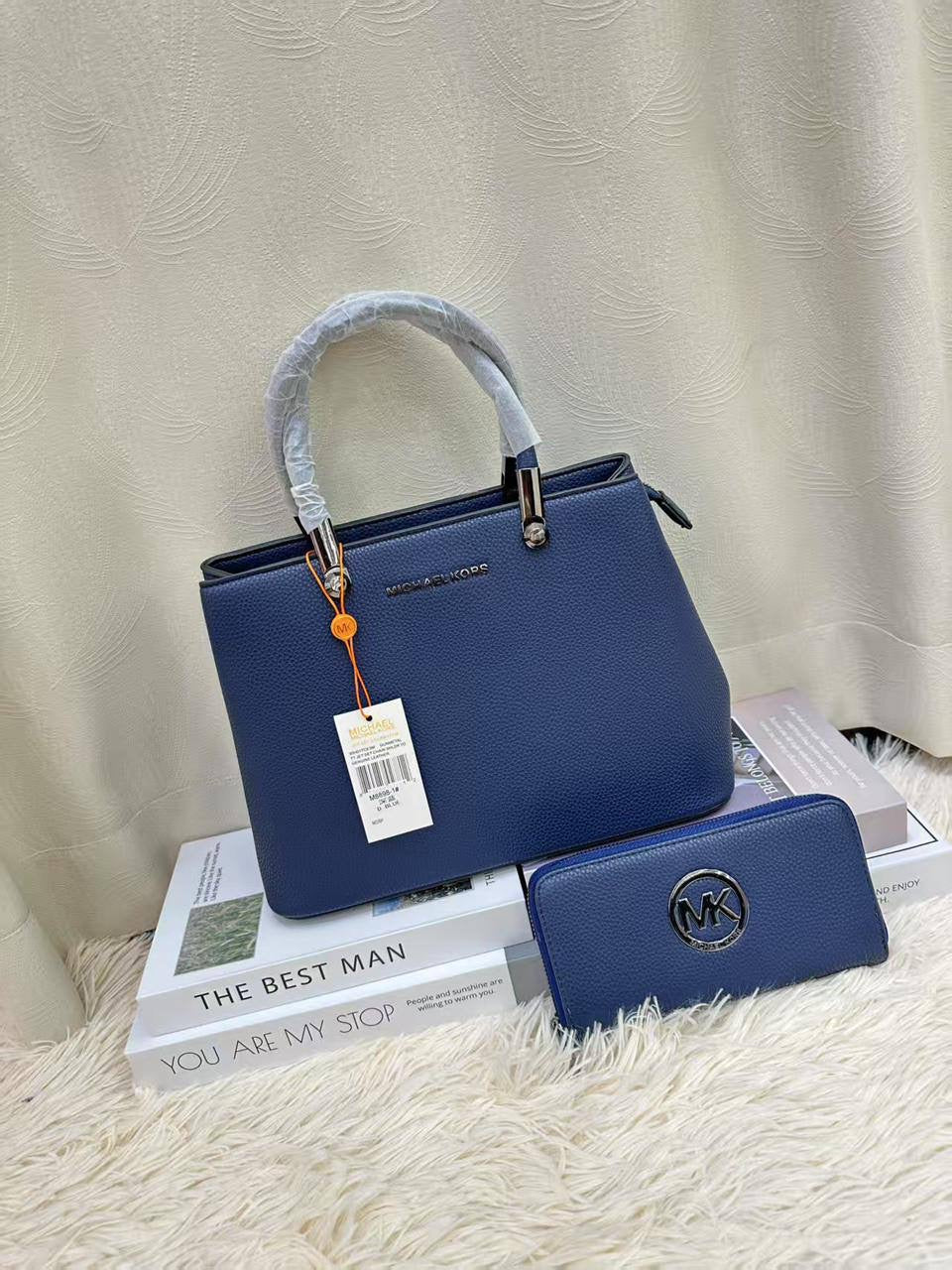 MK 2in1
110 dhs🇦🇪
with box
🎁🎁🎁
Zain143
♥️♥️♥️