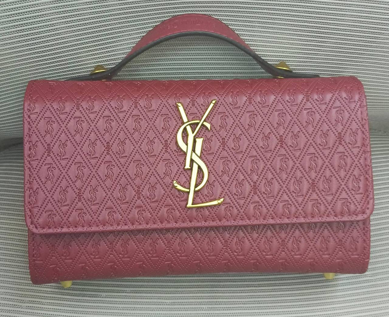 Mix Bags
23cm
80 dhs🇦🇪 
with box 
🎁🎁🎁
Zain16
♥️♥️♥️