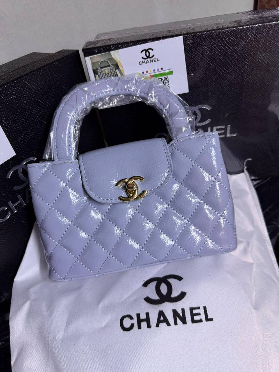 Chanel kelly
Size :  20 * 12.5 * 6 cm
85 dhs🇦🇪
with box🎁
Zain115
♥️♥️♥️