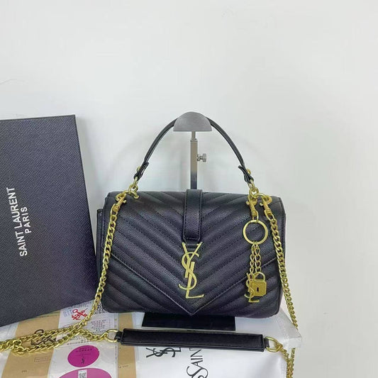 YSL 
105 dhs🇦🇪
With box
🎁🎁🎁
size 25cm
Zain161
♥️♥️♥️