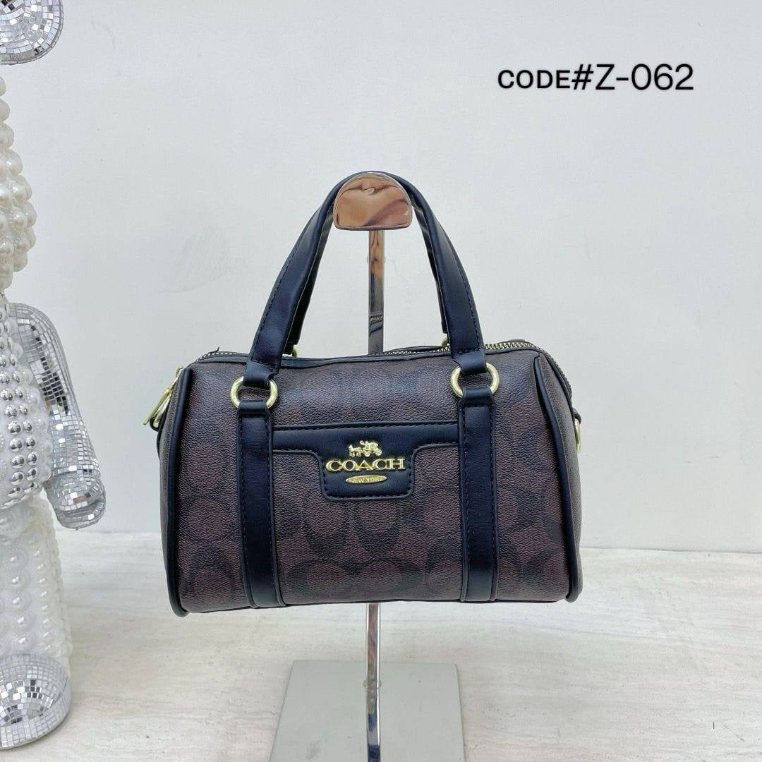 Coach ʀᴏᴡᴀɴ sᴀᴛᴄʜᴇʟ
ᴛᴏᴘ ʜᴀɴᴅʟᴇ ᴄʀᴏssʙᴀɢ
ᴡɪᴛʜ ᴛᴀssᴇʟ ᴄʜᴀɪɴ
ɪᴛ ʜᴀs ʟᴏɴɢ ʙᴇʟᴛ sᴛʀᴀᴘ
sɪᴢᴇ: 23 cm
70 dhs🇦🇪
Zain31
♥️♥️♥️