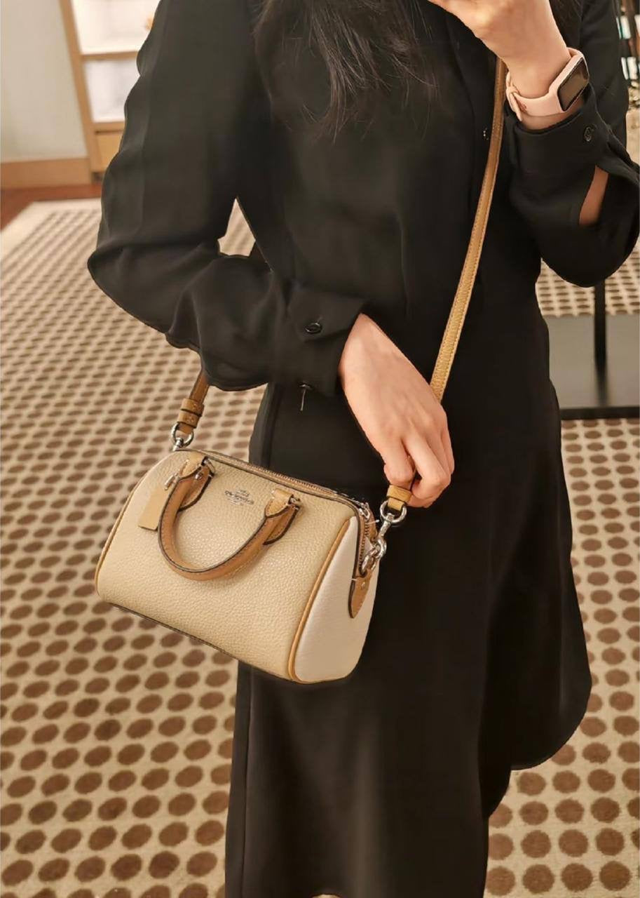 Coach Rowan
Small Size : 18 * 12.5 cm
90 dhs🇦🇪
with box 
🎁🎁🎁
Zain115
♥️♥️♥️