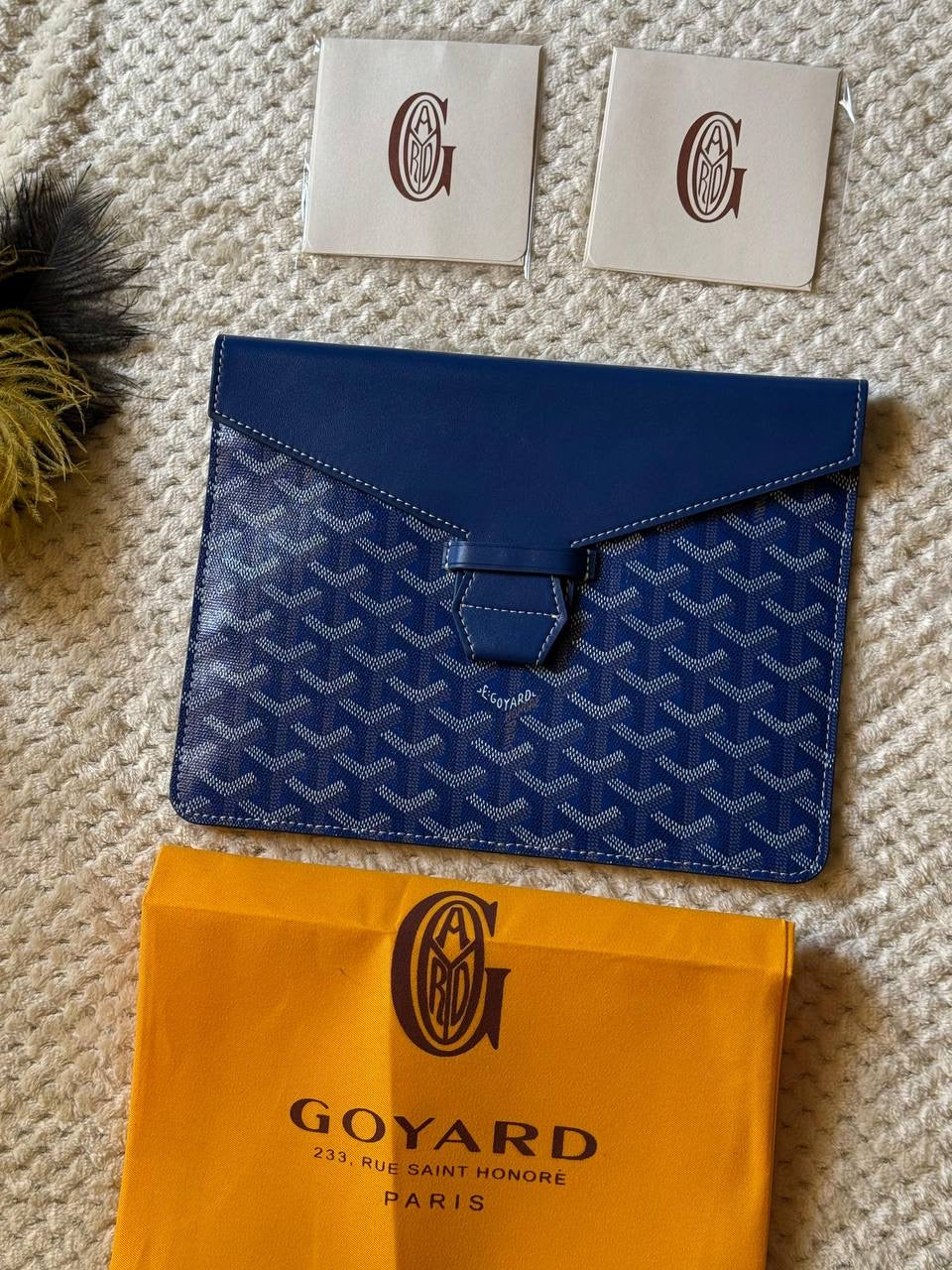 GOYARD
25cm
350 dhs🇦🇪
Top quality
Zain167
♥️♥️♥️