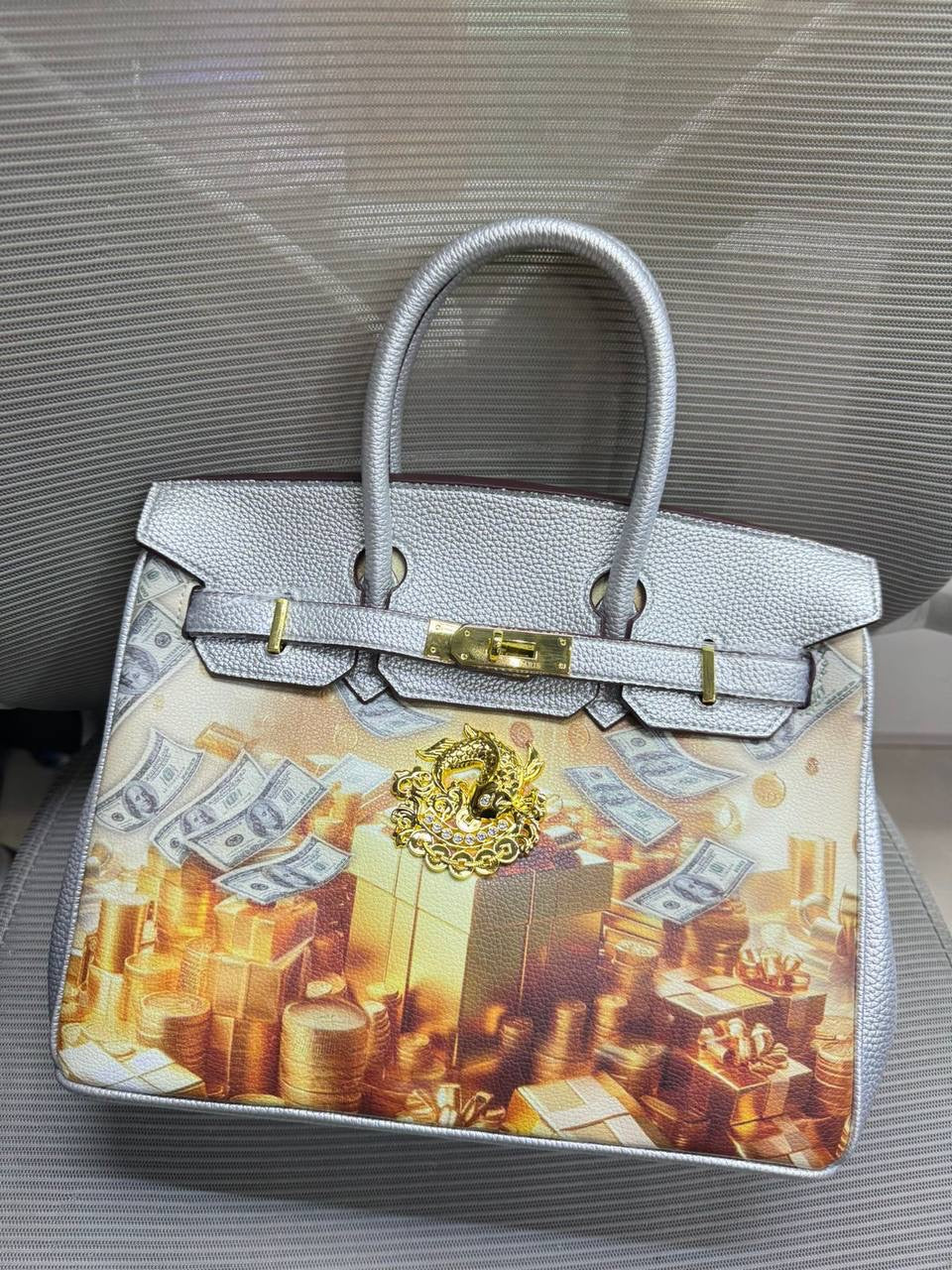 Hermes
30cm
95 dhs🇦🇪
Zain16
♥️♥️♥️