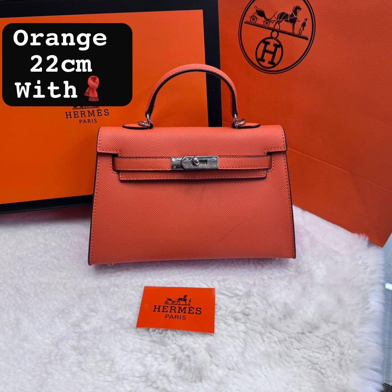 Hermes ᴋᴇʟʟʏ ʙᴀɢ  
silver hardware
 ᴡɪᴛʜ ʙᴏx
🎁🎁🎁
With 🧣 
ʟᴇᴀᴛʜᴇʀ 
sɪᴢᴇ:22ᴄᴍ 
90 dhs🇦🇪
Zain56
♥️♥️♥️