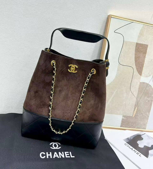 CHANEL 
NEW CAME GOOD QUALITY 
105 dhs🇦🇪
Zain39
♥️♥️♥️