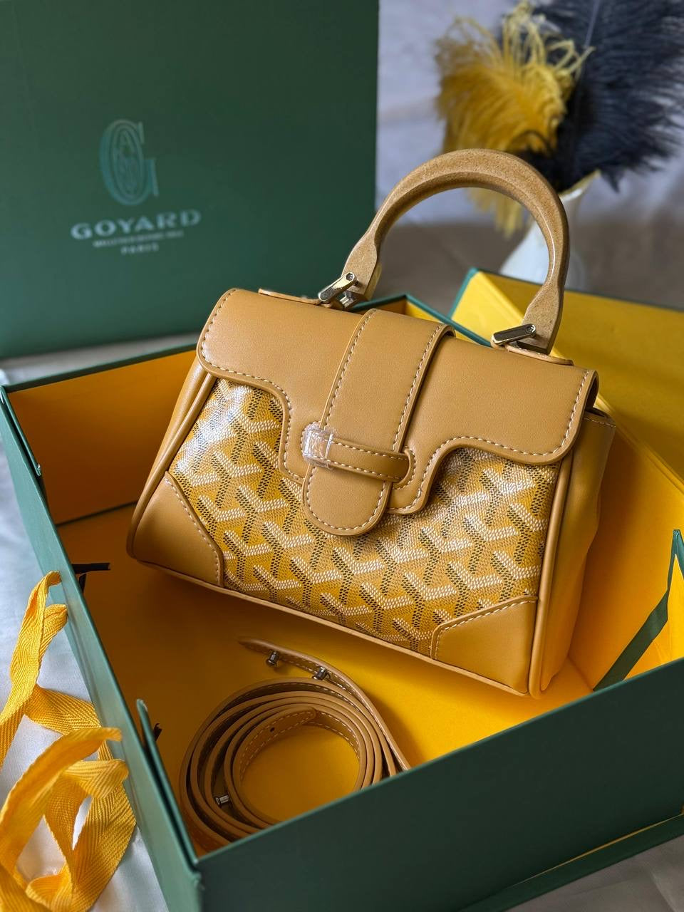 GOYARD
20cm
350 dhs🇦🇪
Top quality 
With box
🎁🎁🎁
Zain167
♥️♥️♥️