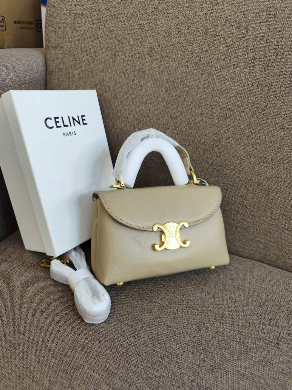 Celine
95 dhs🇦🇪
with box
🎁🎁🎁
24755# New Styles
Zain26
♥️♥️♥️