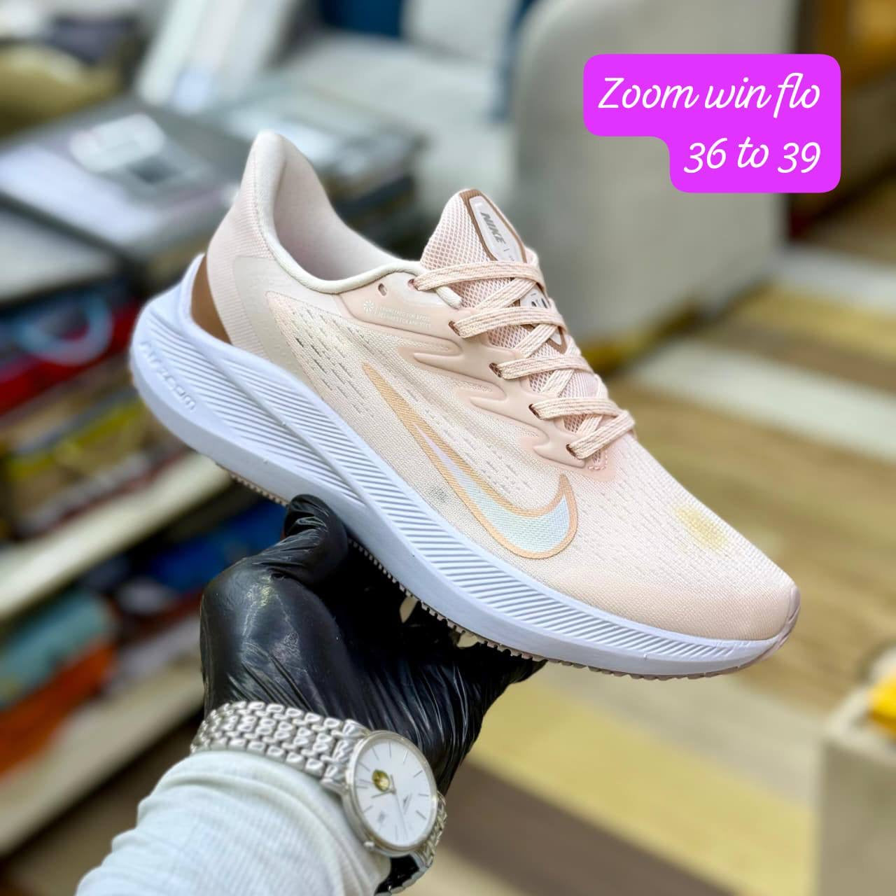 Nike zoom
Available size on pictures written 
100 dhs🇦🇪
Zain27
♥️♥️♥️