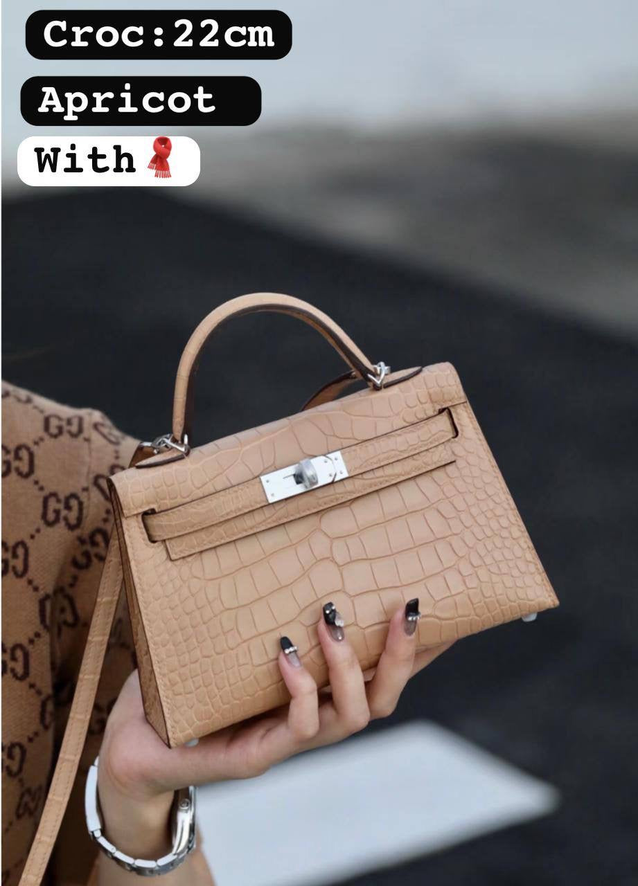 Hermes ᴋɪʟʟʏ ᴄʀᴏᴄᴏᴅɪʟᴇ 
sɪʟᴠᴇʀ ʜᴀʀᴅᴡᴀʀᴇ 
ᴡɪᴛʜʙᴏx 
🎁🎁🎁
ᴄʀᴏᴄs ᴍᴀᴛᴇʀɪᴀʟ 
sɪᴢᴇ:22ᴄᴍ
100 dhs🇦🇪
Zain56
♥️♥️♥️