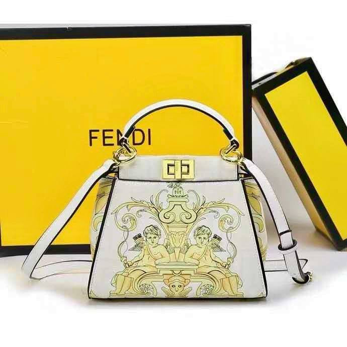 FENDI 
COPY ONE 
130 dhs🇦🇪
offer
Zain39
♥️♥️♥️