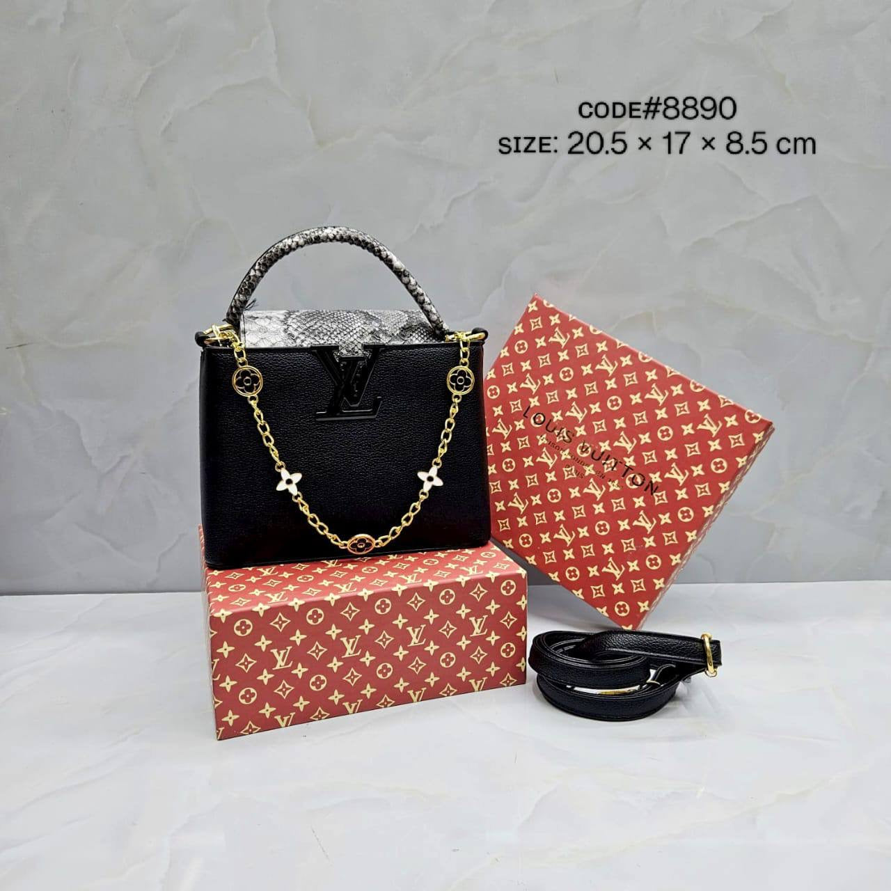 LV
ᴄᴀᴘᴜᴄᴄɪɴᴇ ᴛᴏᴘ ʜᴀɴᴅ ʙᴀɢ
ᴡɪᴛʜ ʟᴏɴɢ ʙᴇʟᴛ sᴛʀᴀᴘ
ɢᴏʟᴅ ʜᴀʀᴅᴡᴀʀᴇ
sɪᴢᴇ : 20.5 cm
ᴡɪᴛʜ BOX
🎁🎁🎁
75 dhs🇦🇪
Zain31
♥️♥️♥️