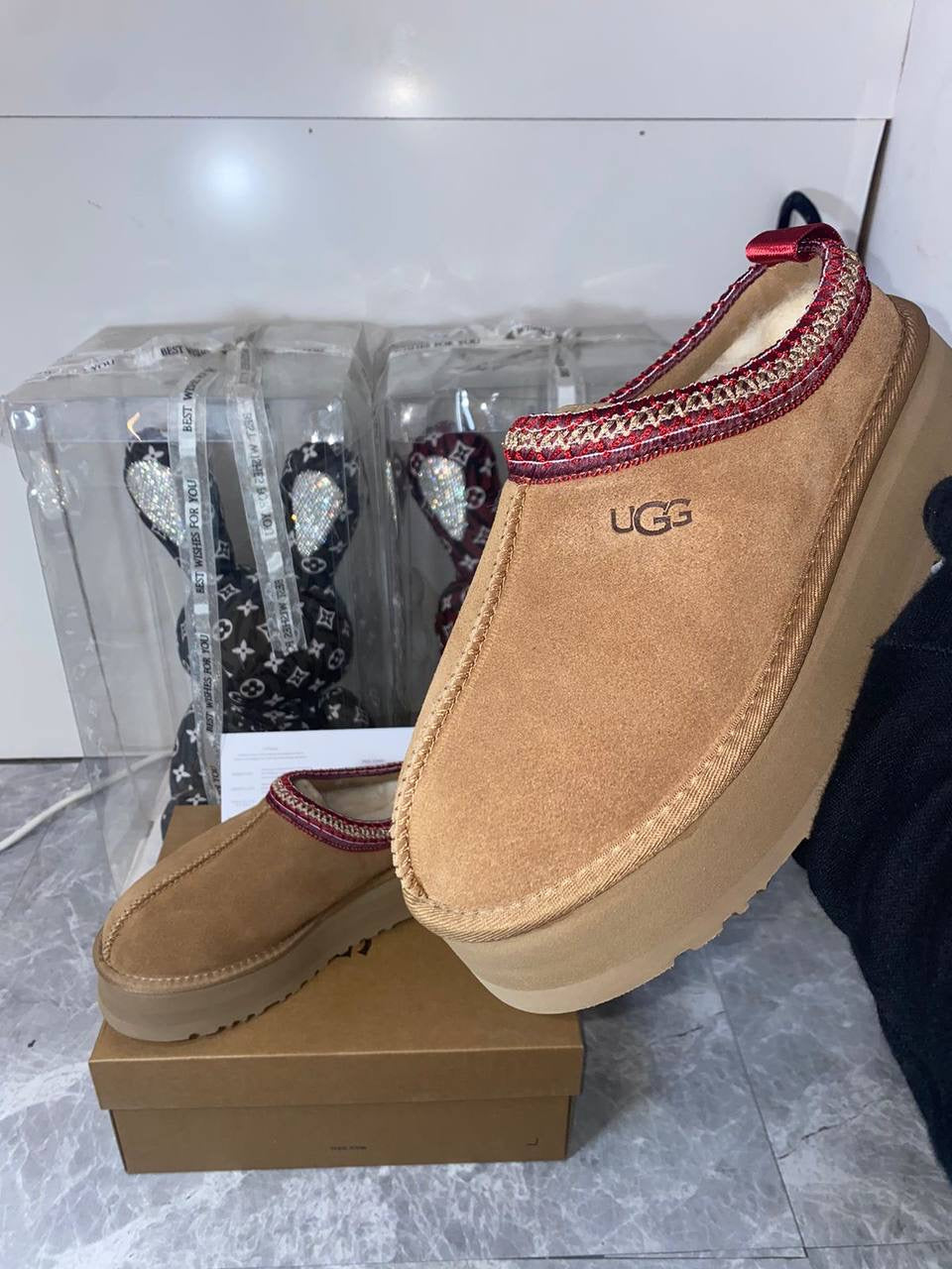 UGG Tazz Slipper Chestnut ‘Brown’🤎
36-41 AVAILABLE🤩
Master 
270 dhs🪙
Zain242
❤️❤️❤️