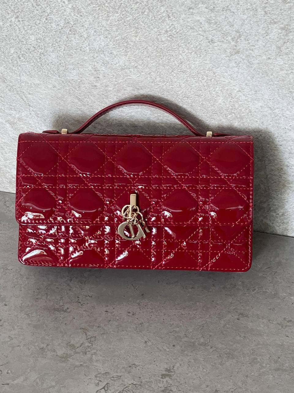 MISS DIOR WALLET ON CHAIN PATENT LEATHER
For Price 👇 WTSP Text Zain 0568585901
Zain76
♥️♥️♥️