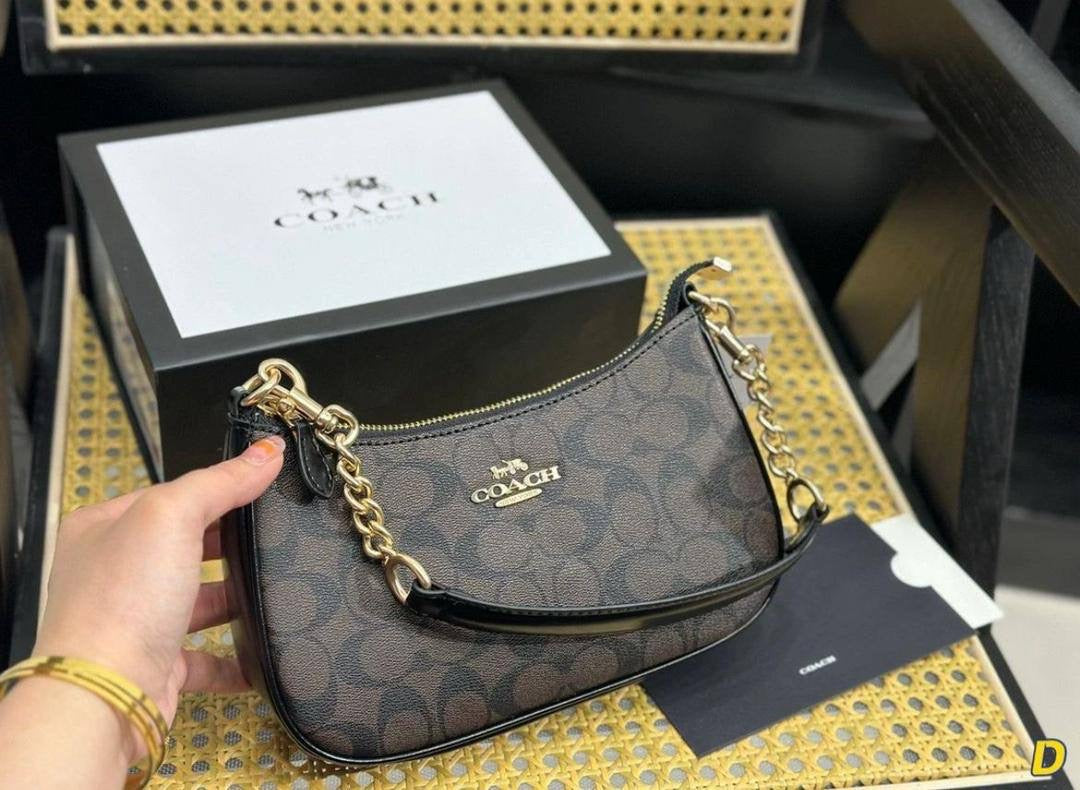 Coach
90 dhs🪙
With box
🎁🎁🎁
Zain35
♥️♥️♥️