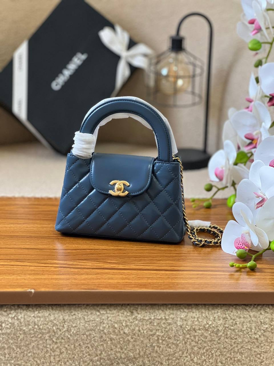 CHANEL Super Master 
*19cm*
*Available Now*
For Price 👇 WTSP Text Zain 0568585901
Zain257
♥️♥️♥️