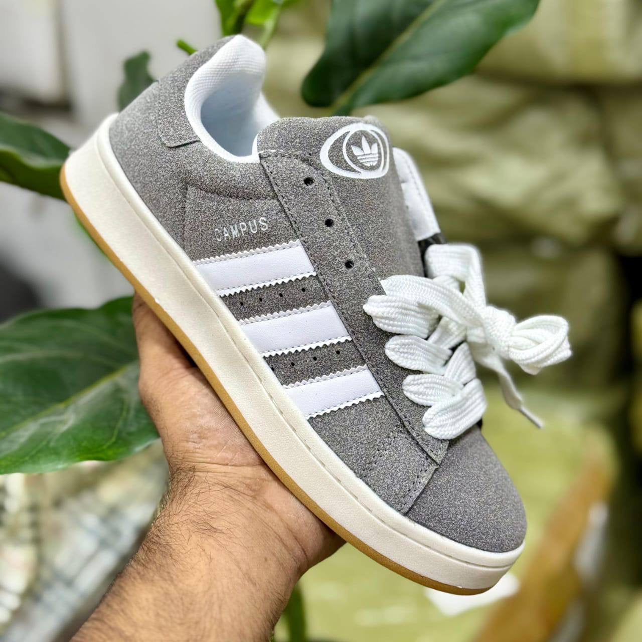 Campus
40 to 45 size
75 dhs🇦🇪
Zain27
♥️♥️♥️