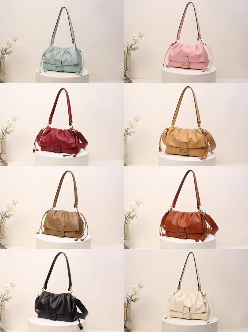 Fendi
95 dhs🇦🇪
size 30cm
Zain26
♥️♥️♥️