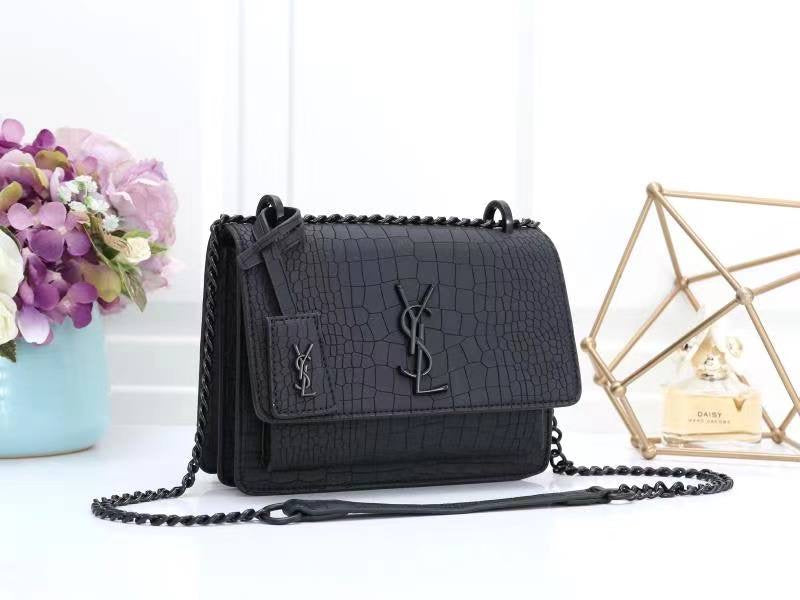 YSL 
120 dhs🇦🇪
size 22cm
Zain161
♥️♥️♥️