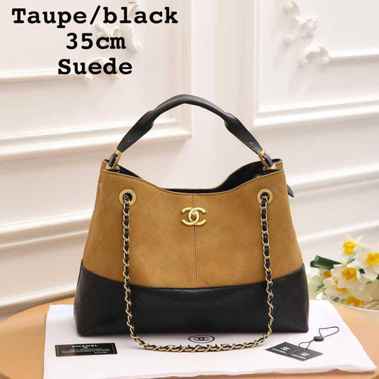 Chanel 25Ꭺ  ᴛᴏᴛᴇ ʙᴀɢ
sʜᴏᴜʟᴅᴇʀ ʙᴀɢ /two way
 ɢᴏʟᴅ ʜᴀʀᴅᴡᴀʀᴇ 
sᴜᴇᴅᴇ ᴍᴀᴛᴇʀɪᴀʟ 
sɪᴢᴇ:35ᴄᴍ
110 dhs🇦🇪
Zain56
♥️♥️♥️