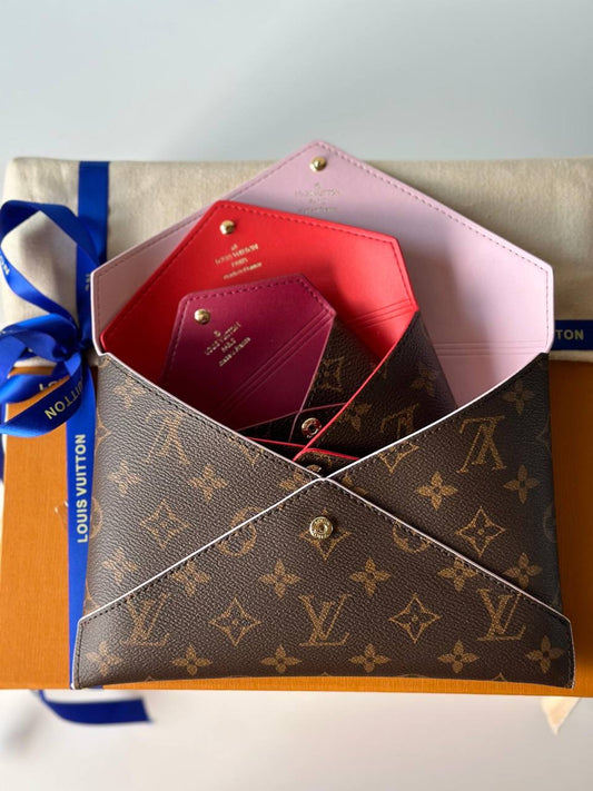 LOUIS VUITTON
*Kirigami Pochette*
*Available Now Super Master*
For Price 👇 WTSP Text Zain 0568585901
Zain257
♥️♥️♥️