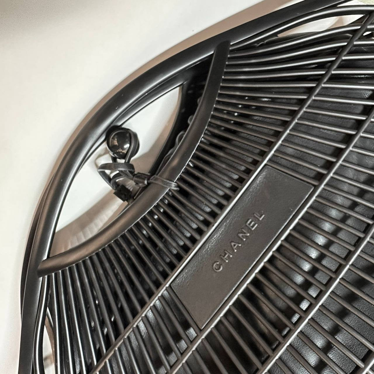 CHANEL 
NEW DESIGN GOOD QUALITY 
120 dhs🇦🇪
Zain39
♥️♥️♥️