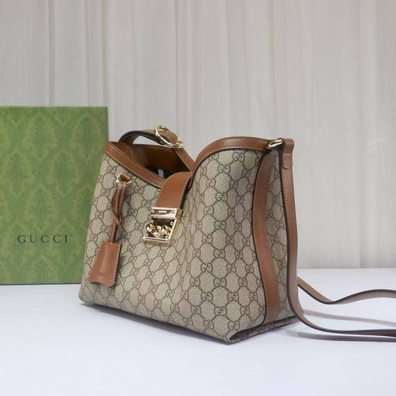 Gucci Master 
250 dhs🇦🇪
Zain228
♥️♥️♥️