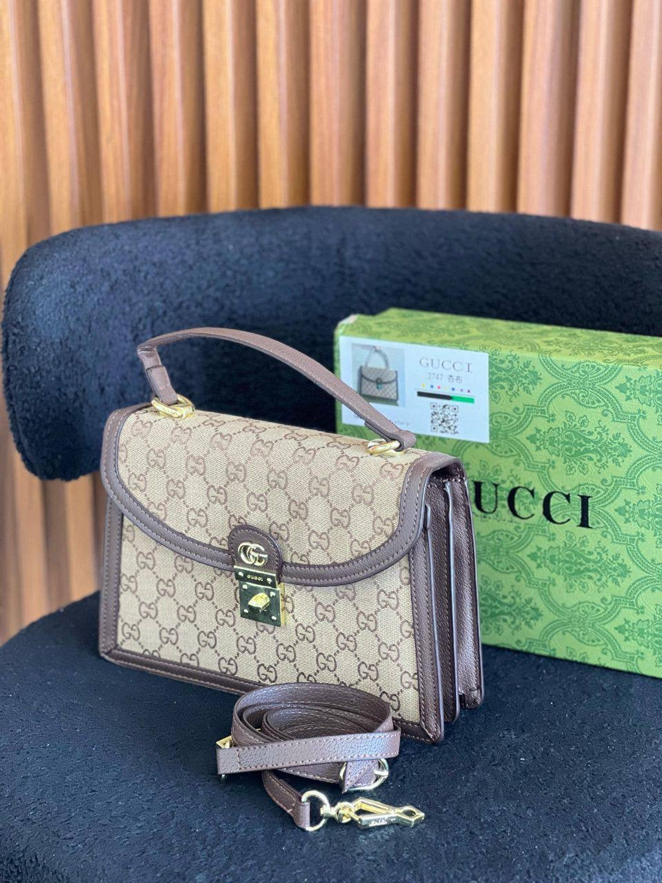 Gucci
Good Quality bag 
with box 
🎁🎁🎁
120 dhs🇦🇪
Zain117
♥️♥️♥️