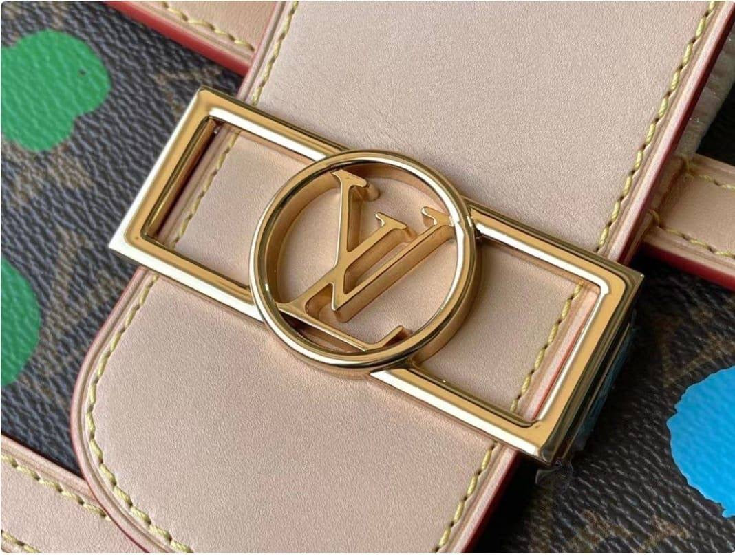 LV
NOW SPECIAL OFFER 
With leather
130 dhs🇦🇪
Zain39
♥️♥️♥️
