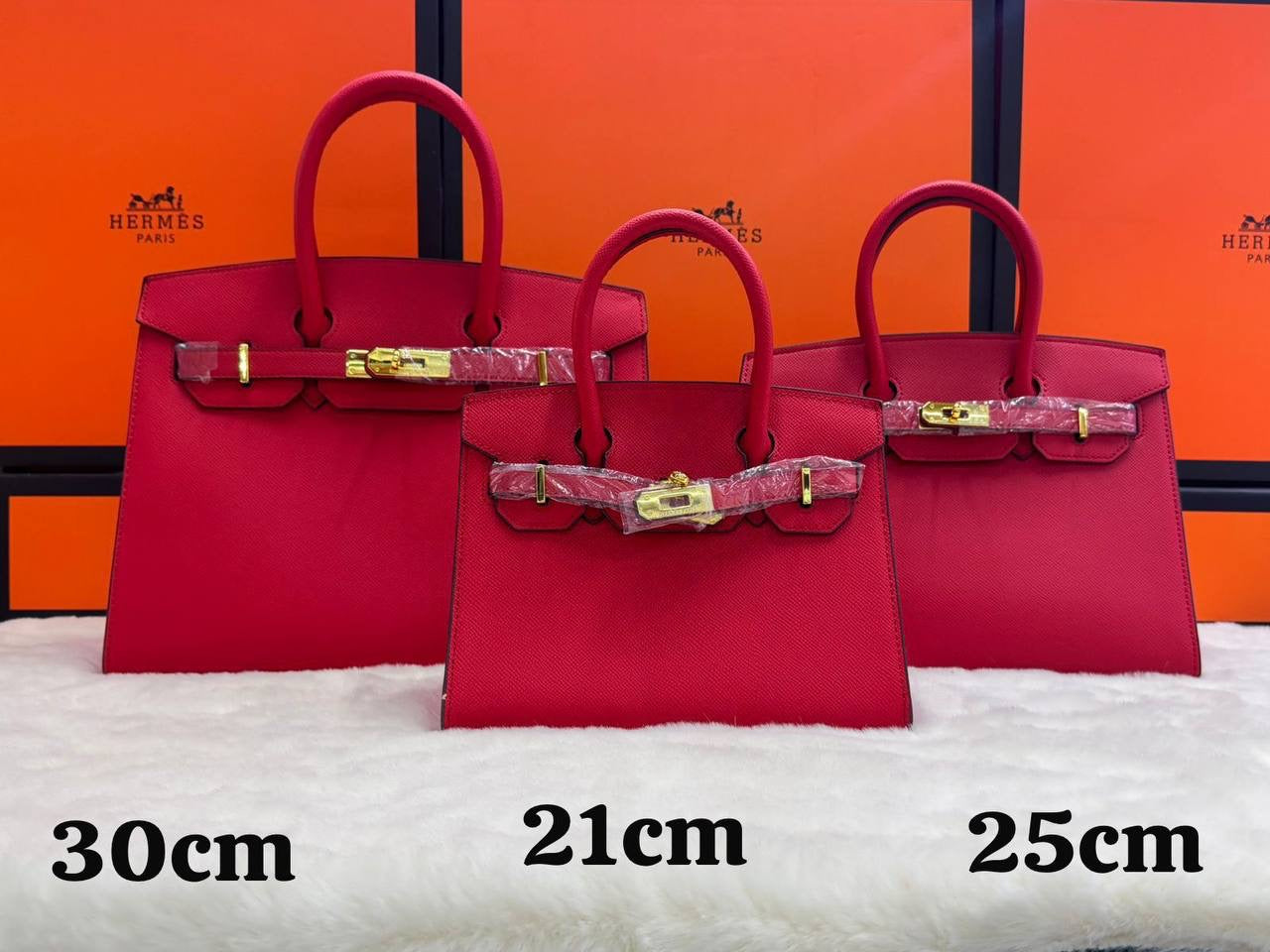 Hermes ʙᴇʀᴋɪɴs 
ʟᴇᴀᴛʜᴇʀ ᴍᴀᴛᴇʀɪᴀʟ
sɪᴢᴇ:ᴄʜᴇᴄᴋ!!!
      30ᴄᴍ 110 dhs🇦🇪
      25ᴄᴍ 110 dhs🇦🇪
      21ᴄᴍ  105 dhs🇦🇪
Zain56
♥️♥️♥️