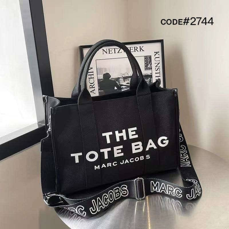Marc Jacobs
ᴛʜᴇ ᴛᴏᴛᴇʙᴀɢ ᴢɪᴘ
ᴄᴀɴᴠᴀss ᴍᴀᴛᴇʀɪᴀʟ
ɪᴛ ʜᴀs ʟᴏɴɢ sᴛʀᴀᴘ
sɪᴢᴇ : 40 cm
70 dhs🇦🇪
Zain31
♥️♥️♥️