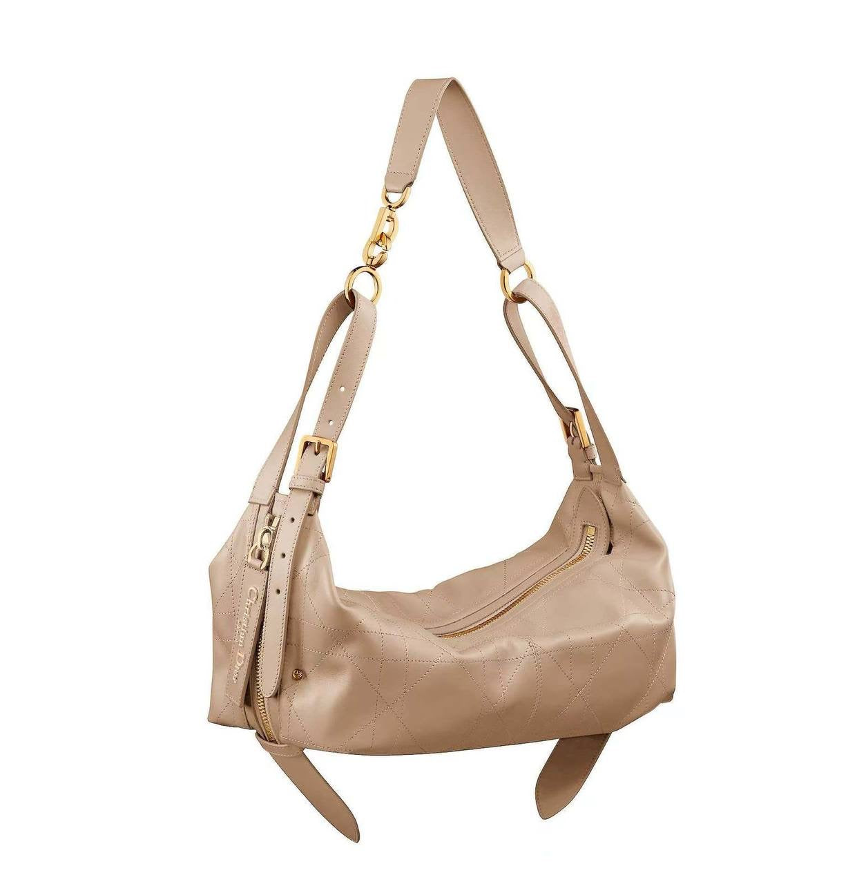 DIOR 
NEW DESIGN GOOD QUALITY 
120 dhs🇦🇪
Zain39
♥️♥️♥️