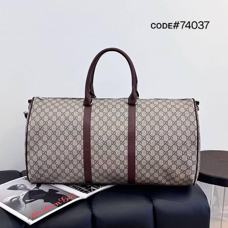 LV - Gucci
TRAVELLING BAG
ʜᴀɴᴅᴄᴀʀʀʏ ᴡ/ sᴛʀᴀᴘ
sɪᴢᴇ: 55 x 30 x 22 cm
65 dhs🇦🇪
Zain31
♥️♥️♥️