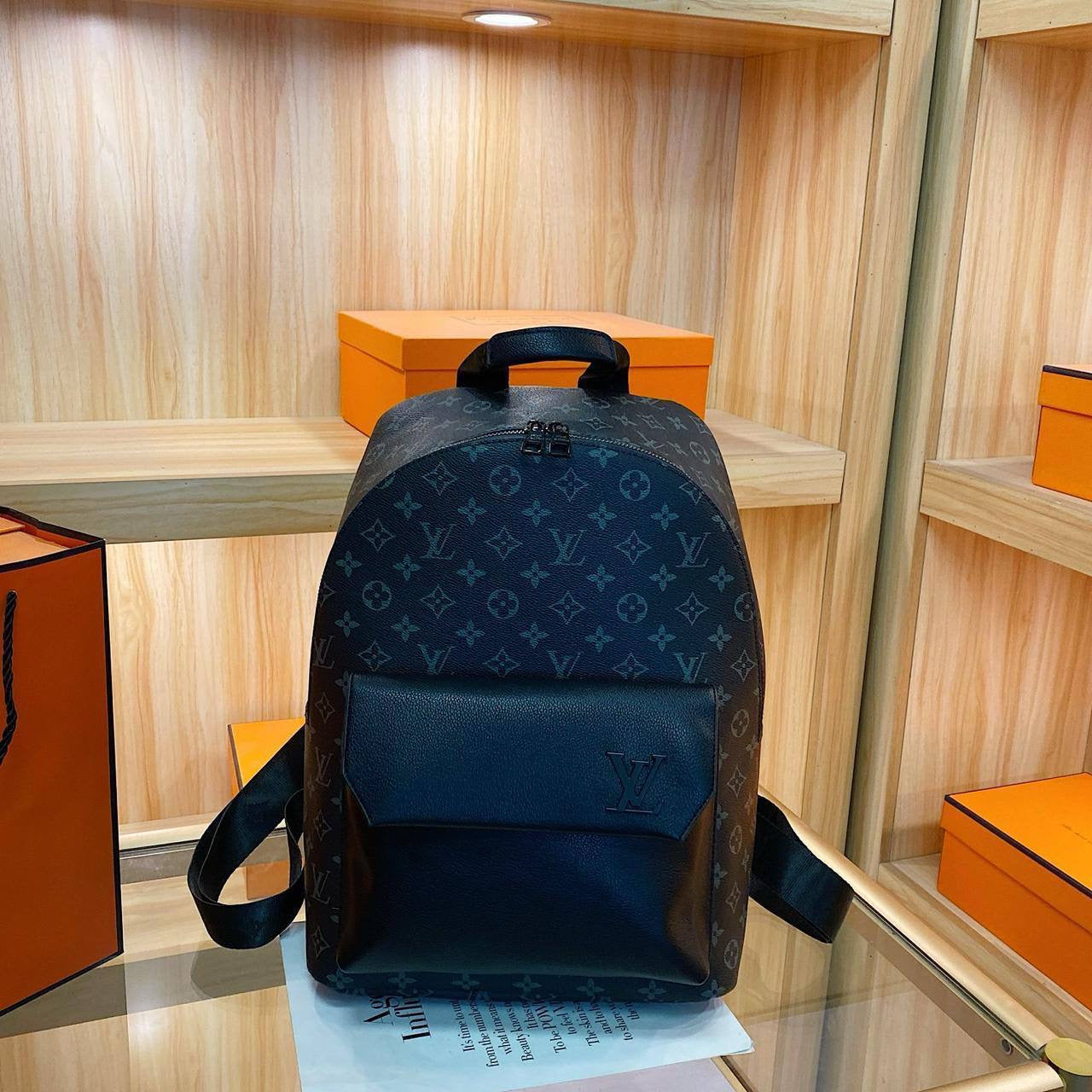 LV
38*28*17cm
95 dhs🇦🇪
Zain17
♥️♥️♥️