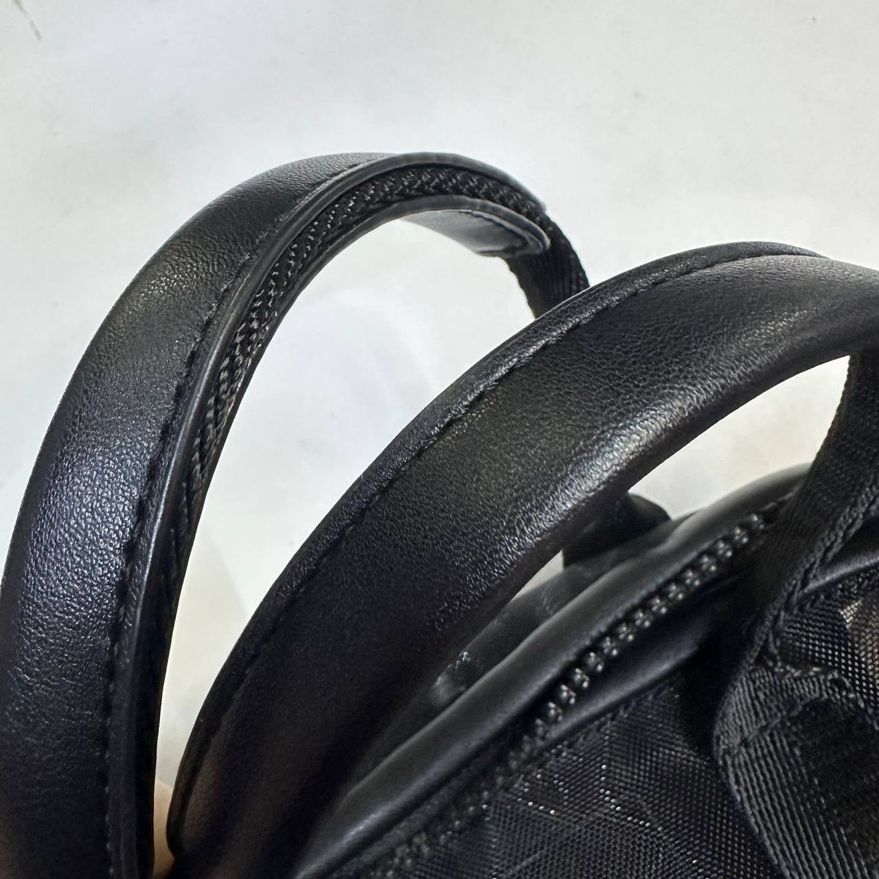 MARC JACOBS 
GOOD QUALITY 
OFFER 
70 dhs🇦🇪
Zain39
♥️♥️♥️