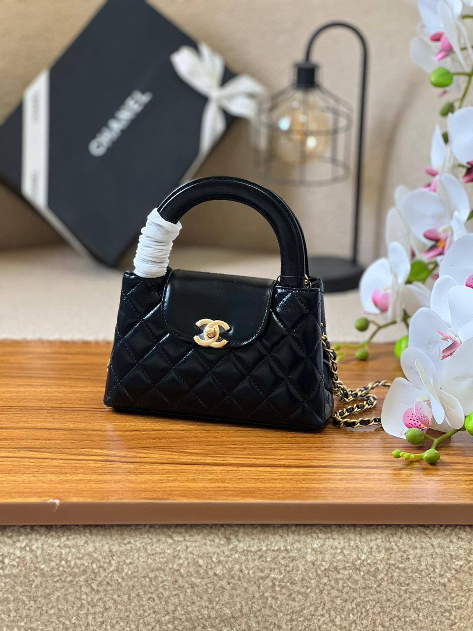 CHANEL Super Master 
*19cm*
*Available Now*
For Price 👇 WTSP Text Zain 0568585901
Zain257
♥️♥️♥️