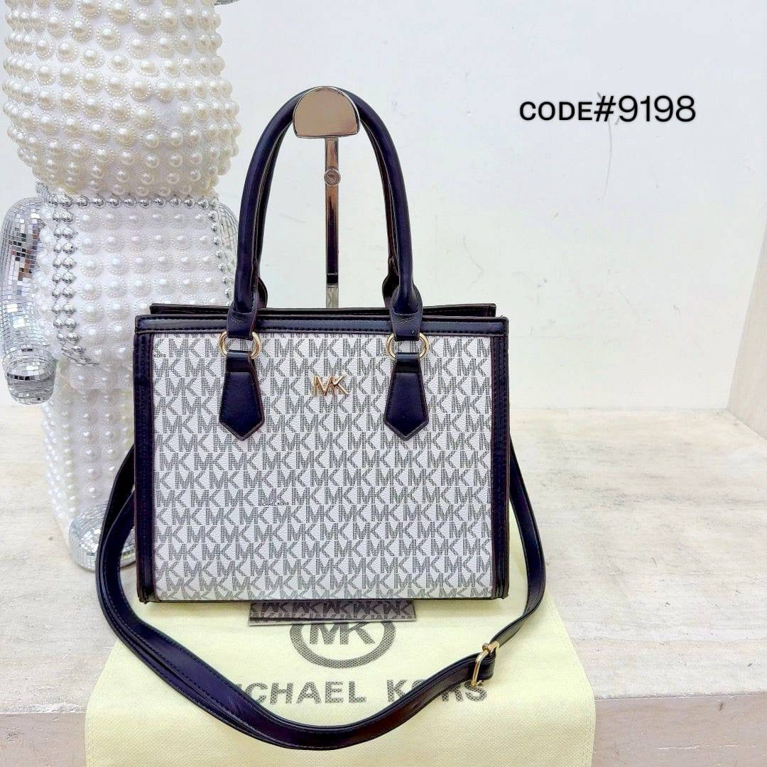 MK
ᴛᴏᴘ ʜᴀɴᴅʟᴇ ᴍɪɴɪ ᴏɴ ᴛʜᴇ ɢᴏ
ᴢɪᴘᴘᴇʀ ᴛʏᴘᴇ
ɪᴛ ʟᴏɴɢ ʙᴇʟᴛ sᴛʀᴀᴘ
sɪᴢᴇ : 24 cm
70 dhs🇦🇪
Zain31
♥️♥️♥️