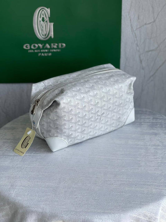 GOYARD
*Wash bag*
*Master quality*
350 dhs🇦🇪
Zain179
♥️♥️♥️