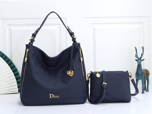 Dior
Best qualit
95 dhs🇦🇪
size 35CM
Zain158
♥️♥️♥️