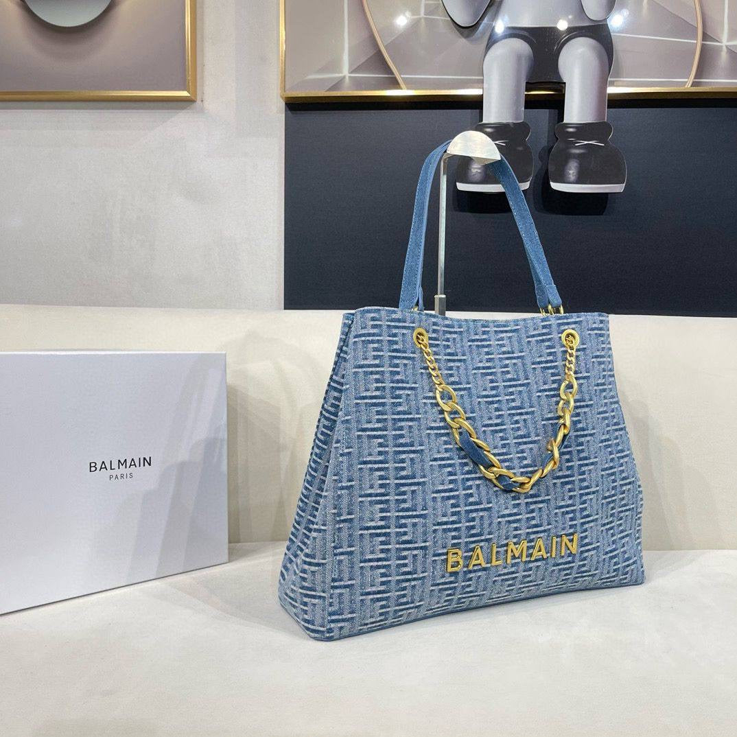 BALMAIN 
COPY ONE SPECIAL OFFER 
140 dhs🇦🇪
Zain39
♥️♥️♥️