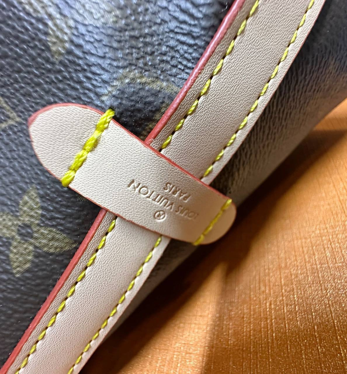 LV
NEW CAME GOOD QUALITY 
WITH BOX 
🎁🎁🎁
95 dhs🇦🇪
Zain39
♥️♥️♥️