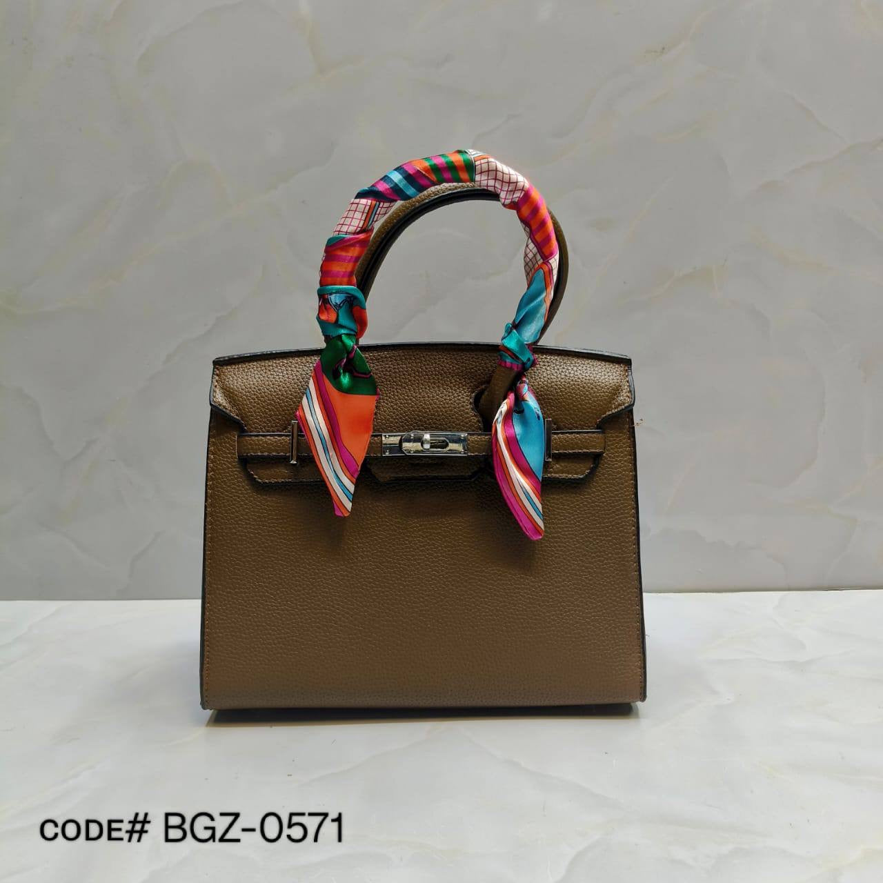 Hermes BIRKINS
sɪʟᴠᴇʀ ʜᴀʀᴅᴡᴀʀᴇ
ᴡɪᴛʜ ᴛᴡɪʟʟʏ ᴀɴᴅ ʟᴏɴɢ sᴛʀᴀᴘ
sᴏғᴛ ᴍᴀᴛᴛᴇ ʟᴇᴀᴛʜᴇʀ
sɪze: 25 ᴄm
70 dhs🇦🇪
Zain31
♥️♥️♥️