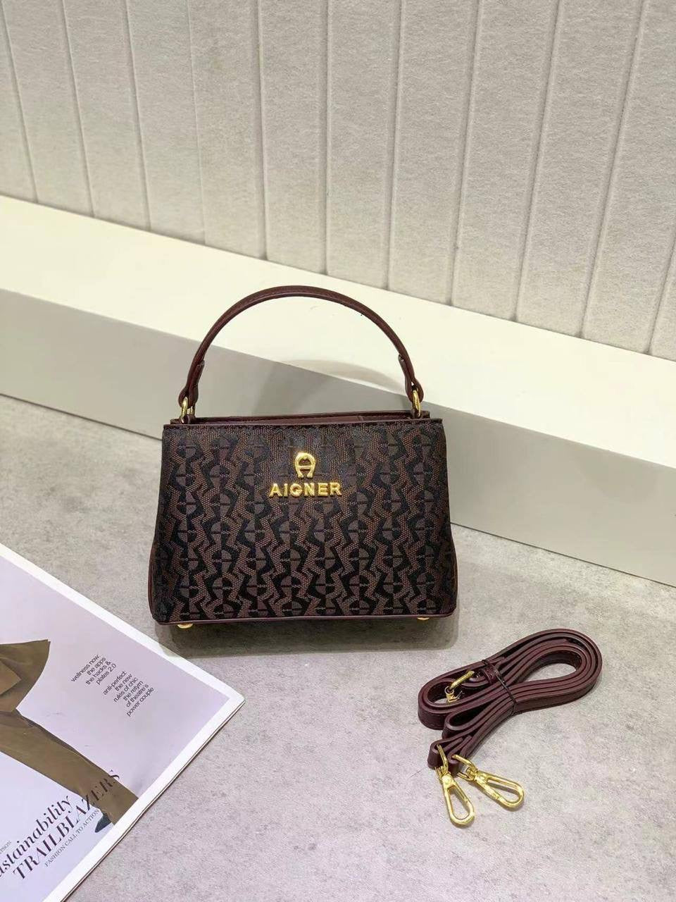 Aigner  
95 dhs🇦🇪 
with box 
🎁🎁🎁
Zain253
♥️♥️♥️